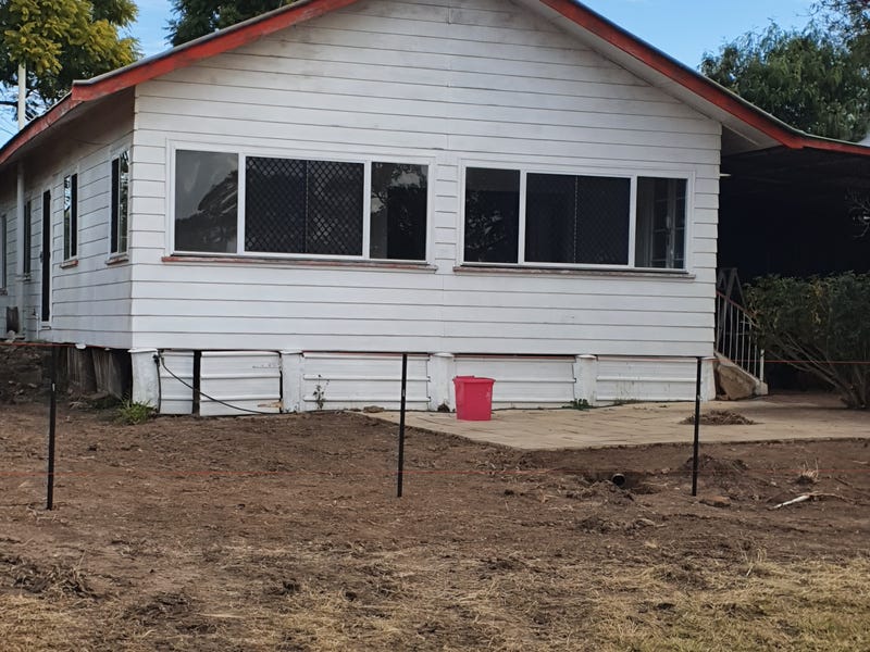 24 Hamlyn Street, Wandoan, Qld 4419