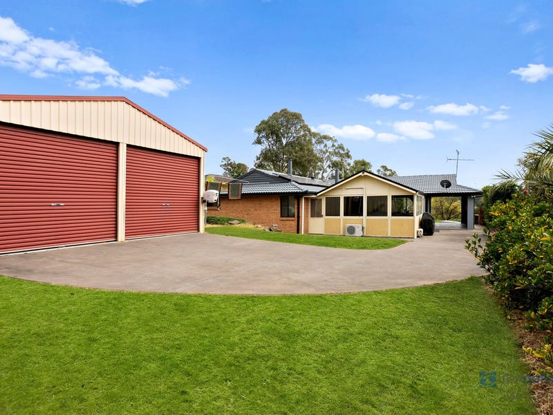 8 Struan Street, Tahmoor, NSW 2573 Property Details