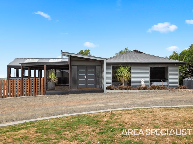 8055 South Gippsland Highway, Korumburra, Vic 3950 House for Sale