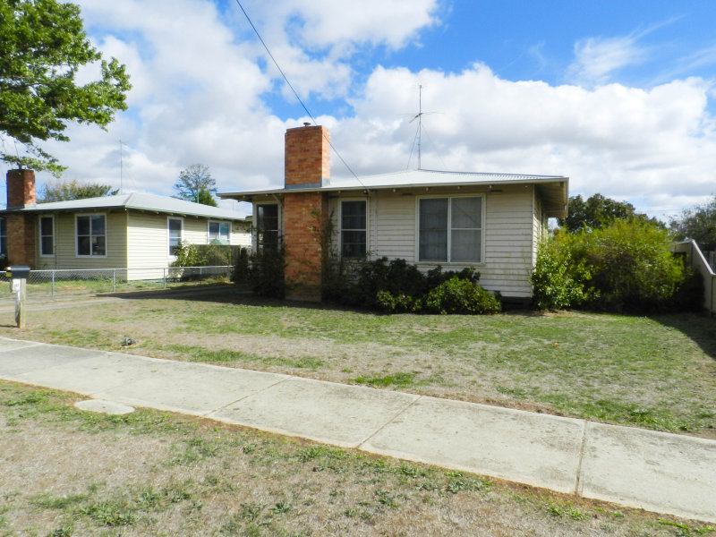 1228 Norman Street, Wendouree, VIC 3355