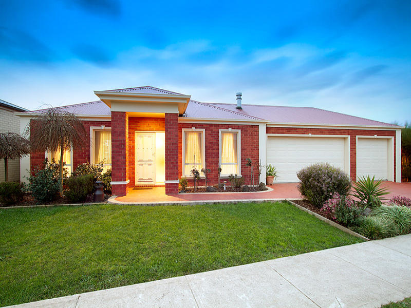 4 Piermont Drive, Berwick, Vic 3806 Property Details