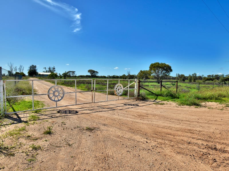 347 Cramsie Muttaburra Road, Longreach, QLD 4730