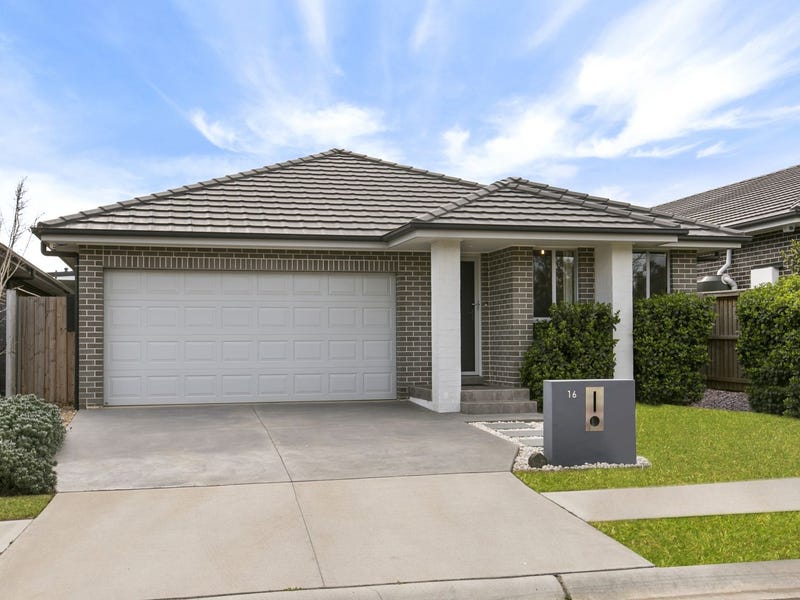16 Sandhurst Drive, Gledswood Hills, NSW 2557