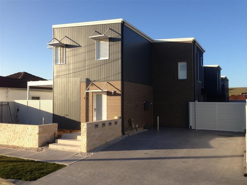 2/14 Llewellyn Street, Merewether, NSW 2291 Property Details