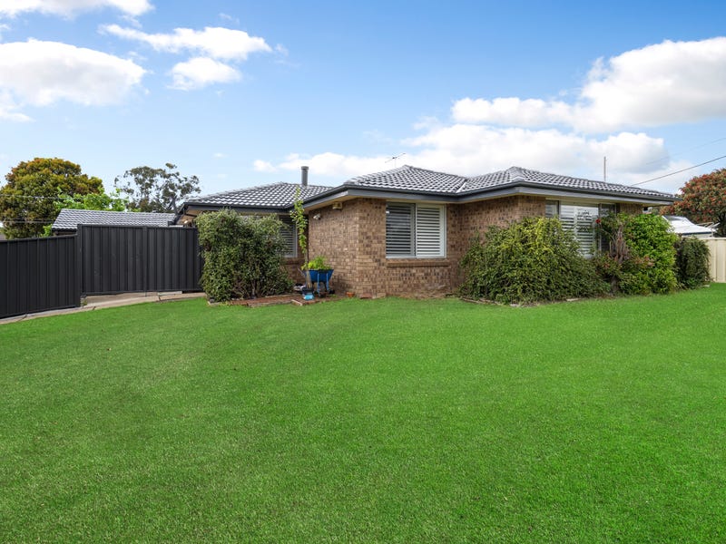 6 Tarana Crescent, Dharruk, NSW 2770 Property Details