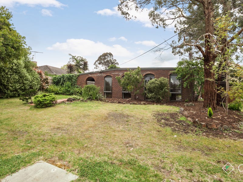 1 Paul Place, Langwarrin, Vic 3910 Property Details