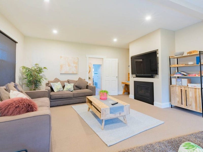 62 Risdon Rd, New Town, Tas 7008 - House for Rent - realestate.com.au 62 Risdon Rd, New Town, Tas 7008