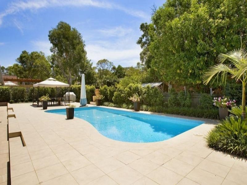 10 Milburn Place, St Ives Chase, NSW 2075