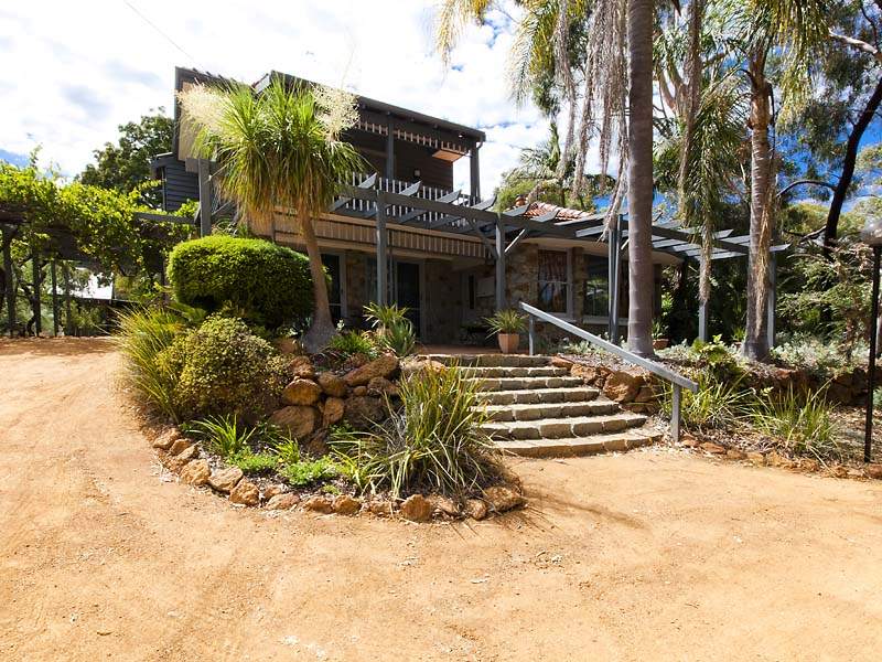 525 Homestead Road, Mahogany Creek, WA 6072