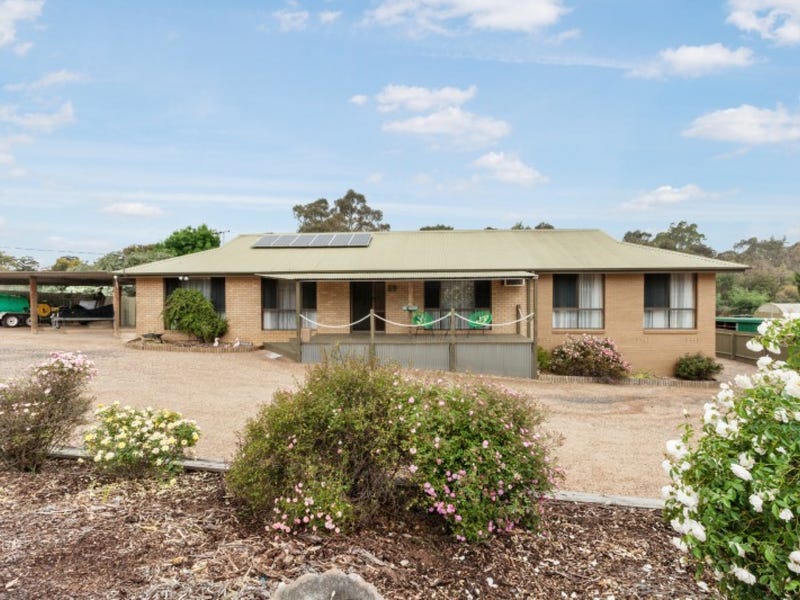 10 Brucewater Court, Broadford, Vic 3658 Property Details