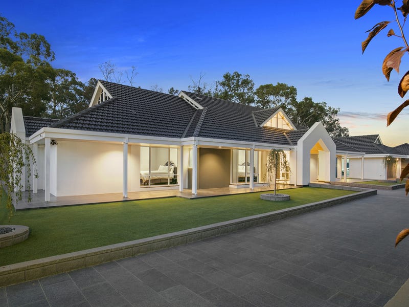 52 North Valley Road, Highton, VIC 3216