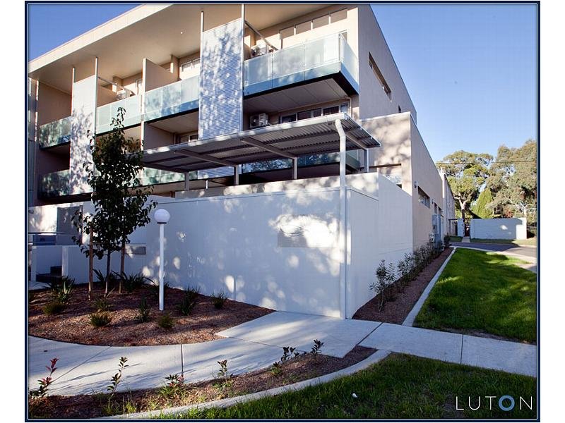 2/16 De Burgh Street, Lyneham, ACT 2602 Property Details