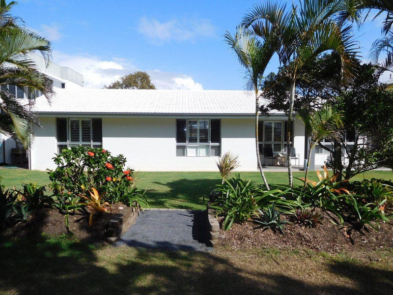 188 Esplanade, Woodgate, Qld 4660