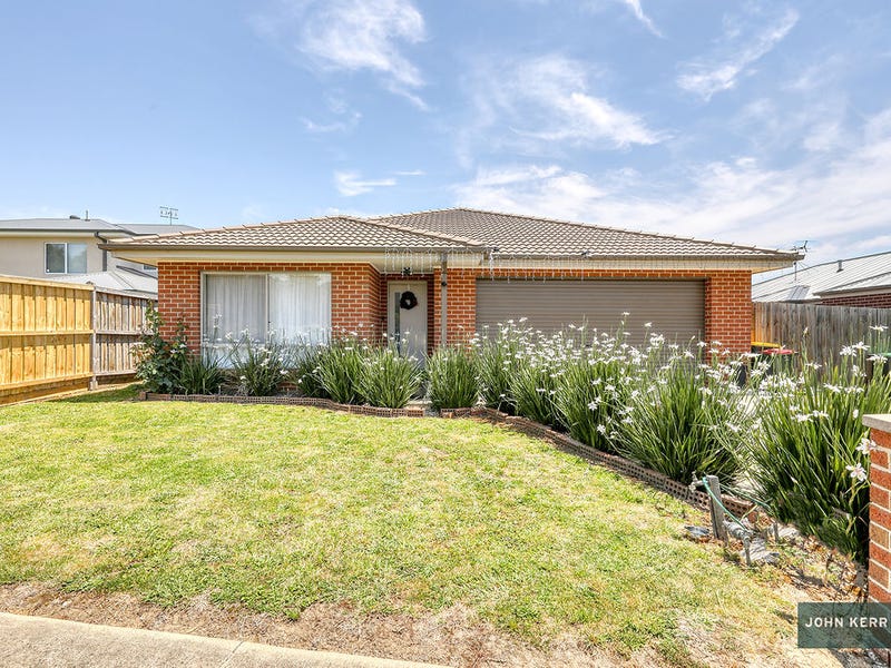 11 Berenger Avenue, Trafalgar, Vic 3824 Property Details