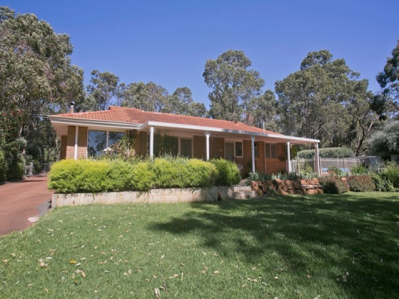 62 Valencia Road, Carmel, WA 6076