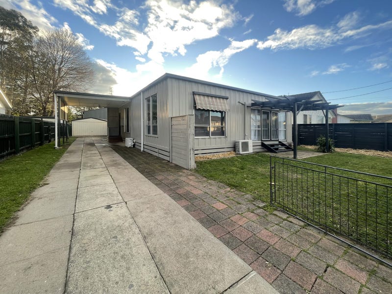 25 Alexandra Avenue, Sale, Vic 3850 House for Sale