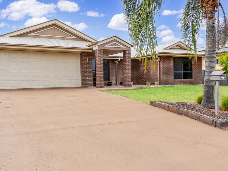 7 Beetson Drive, Roma, Qld 4455 House for Sale