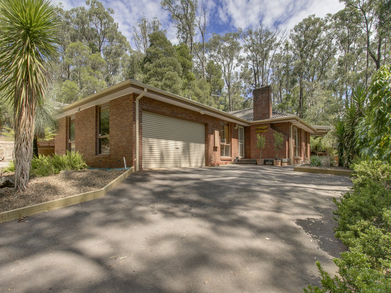 27 Alfred Grove, Emerald, Vic 3782 Property Details