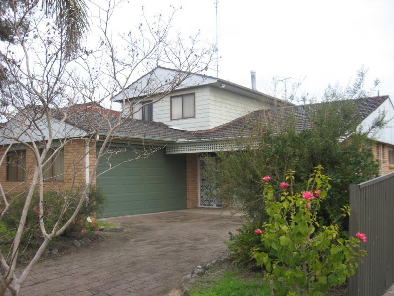 3 Rathluba Cres, East Maitland, NSW 2323