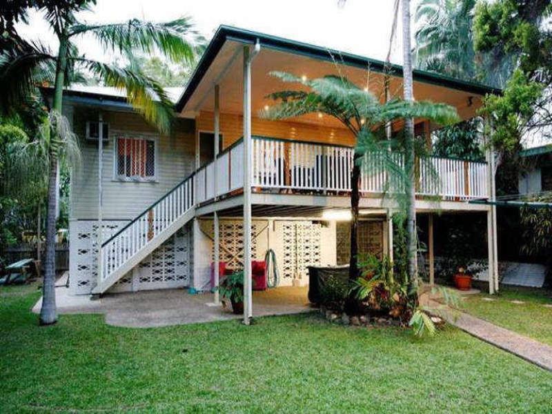 18 Wentworth Avenue, Mundingburra, Qld 4812 Property Details