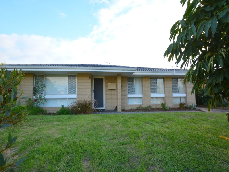 5 Barclay Avenue, Padbury, WA 6025