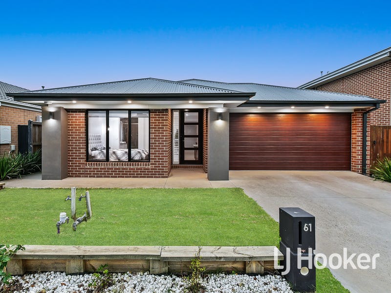 61 Castillo Avenue, Clyde North, VIC 3978 - realestate.com.au