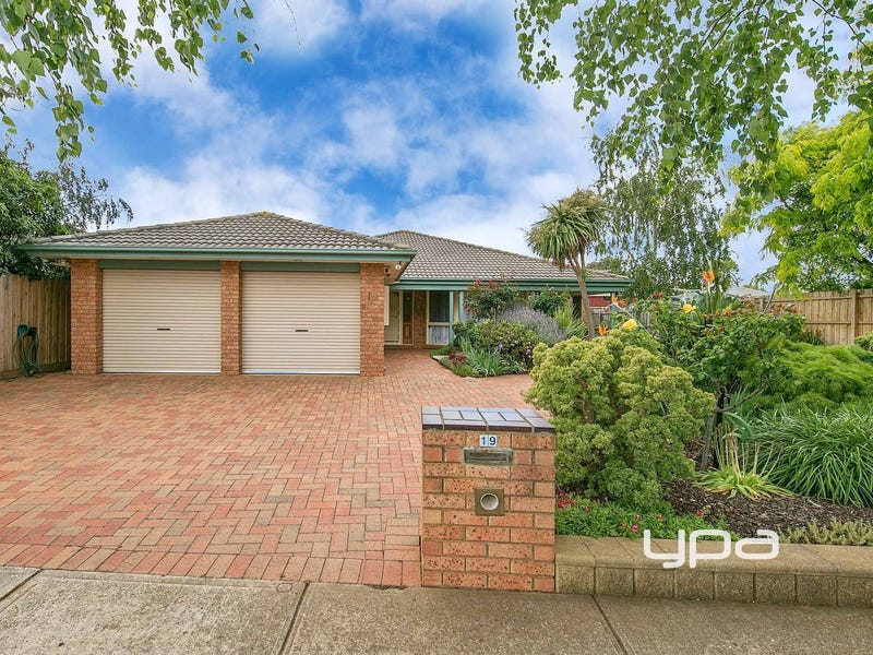 19 Montpellier Drive, Werribee, Vic 3030 Property Details