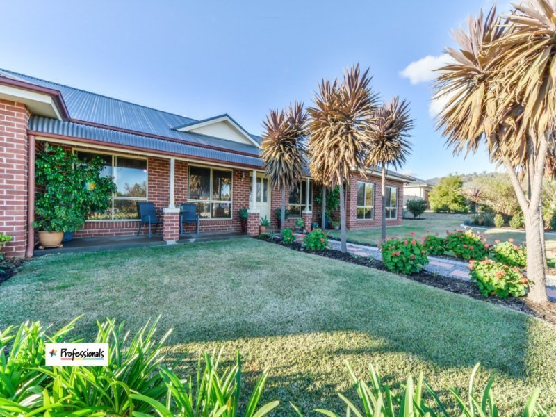 60 Browns Lane, Moore Creek, NSW 2340
