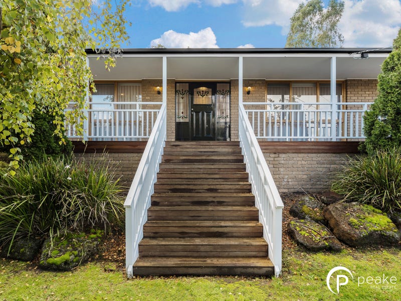 18 Gardiner Street, Berwick, Vic 3806 Property Details