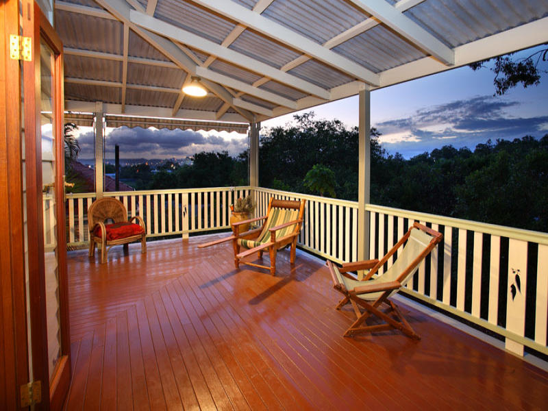 24 Brisbane Avenue, Camp Hill, QLD 4152