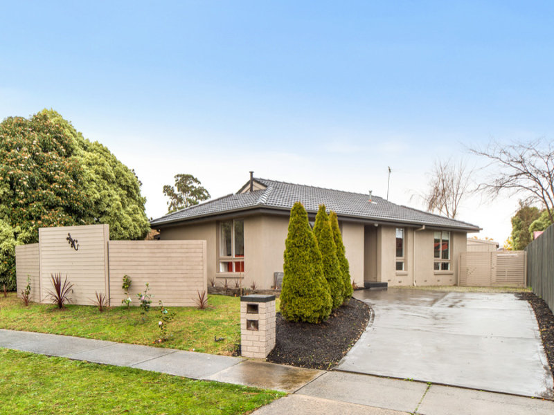 13 Yarrow Ct, Berwick, Vic 3806 Property Details