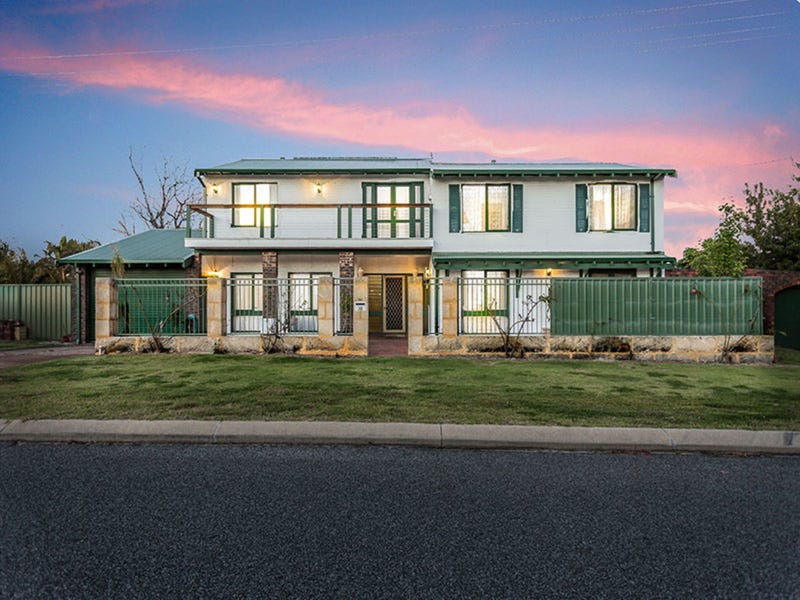 30 Pembury Road, Thornlie, WA 6108 Property Details