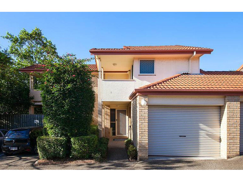 1/34 Wilkie Street, Yeerongpilly, Qld 4105 Property Details