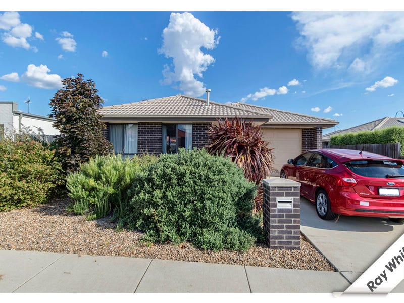 14 Constance Stone Street, Macgregor, ACT 2615
