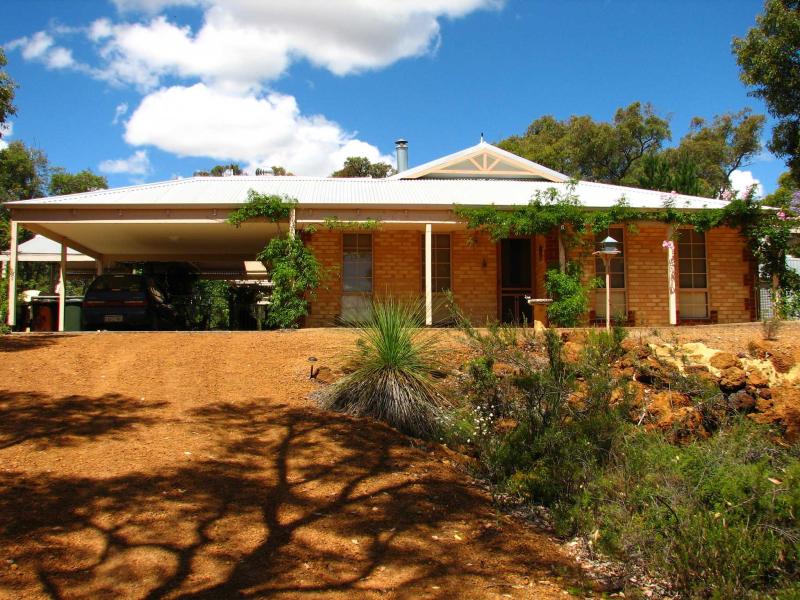 332 Powderbark Road, Lower Chittering, WA 6084