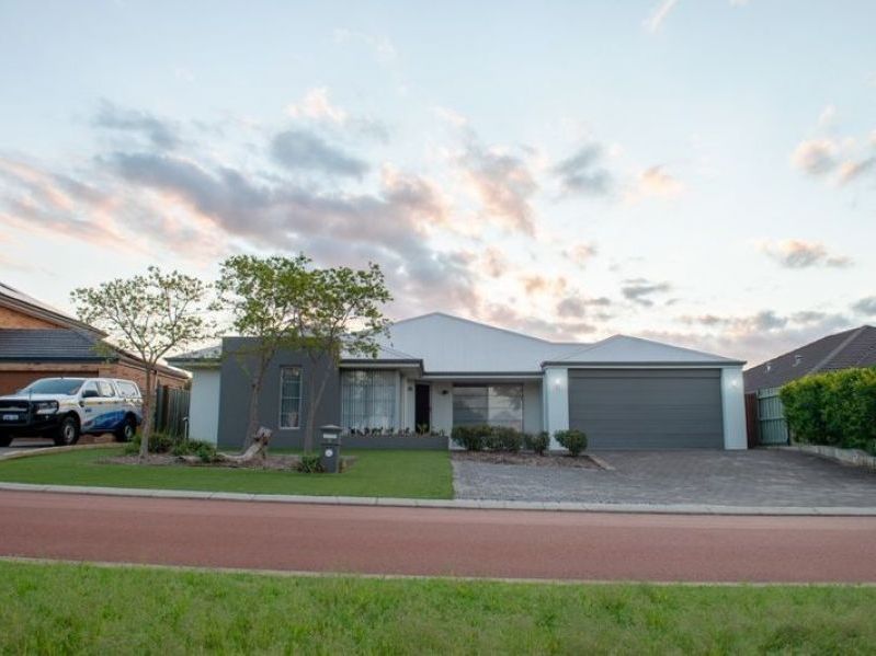 3 THE DELL, Canning Vale, WA 6155 House for Sale