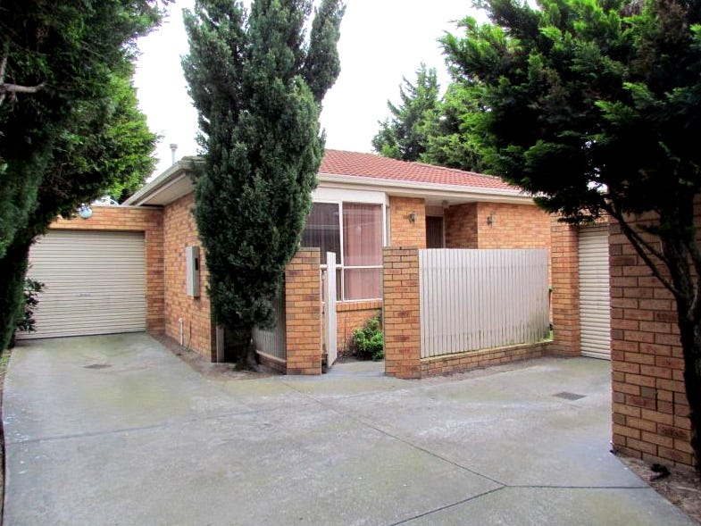 2/3 Leopold Cres, Hampton Park, VIC 3976