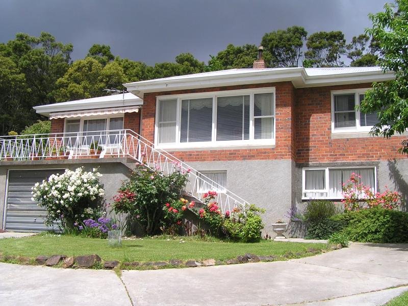 13a Main Road, Lanena, Tas 7275 Property Details