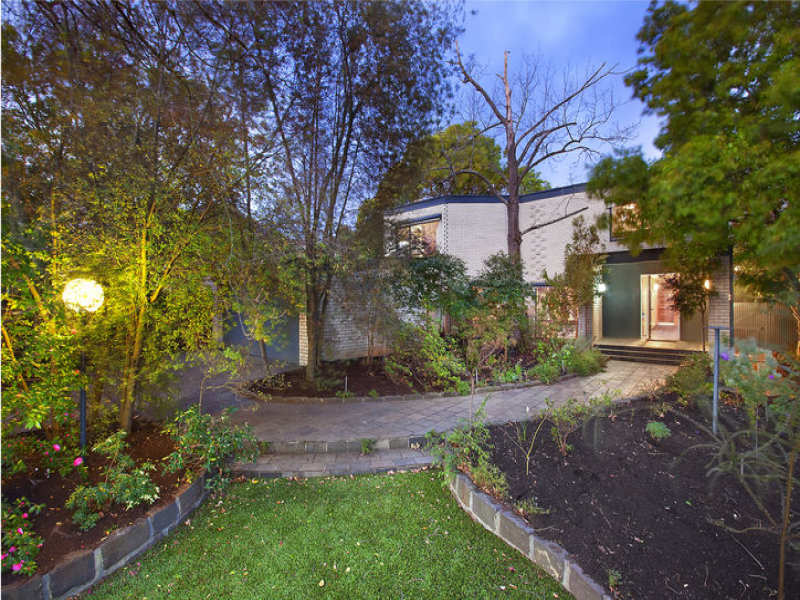 28 Monomeath Avenue, Canterbury, VIC 3126