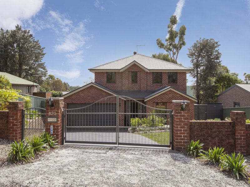 820 Hawkesbury Road, Hawkesbury Heights, NSW 2777