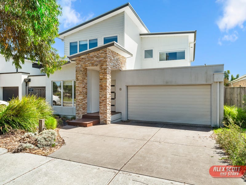 8 Kembla Road, Cowes, Vic 3922 House for Sale