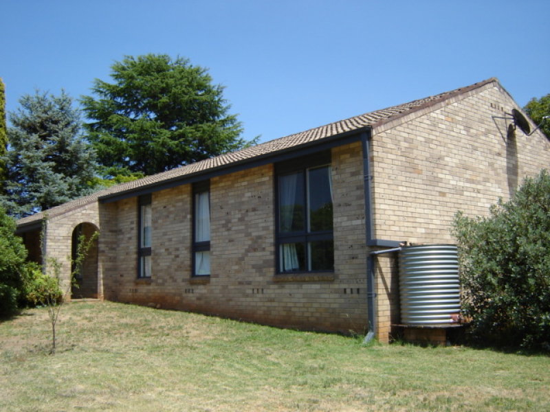 9 Stirling Place, Blayney, NSW 2799 Property Details