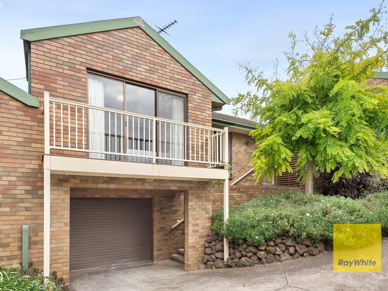 2/34A Reigate Road, Highton, Vic 3216 Property Details