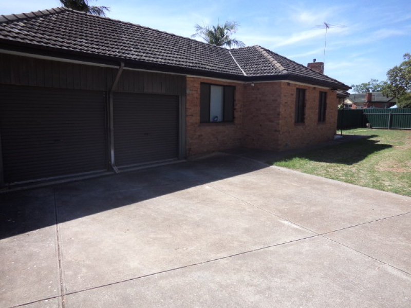 15 Barton Road, Elizabeth Downs, SA 5113