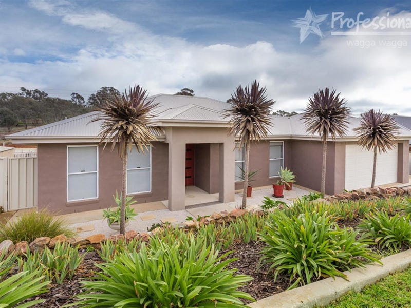 120 Kaloona Drive, Bourkelands, NSW 2650