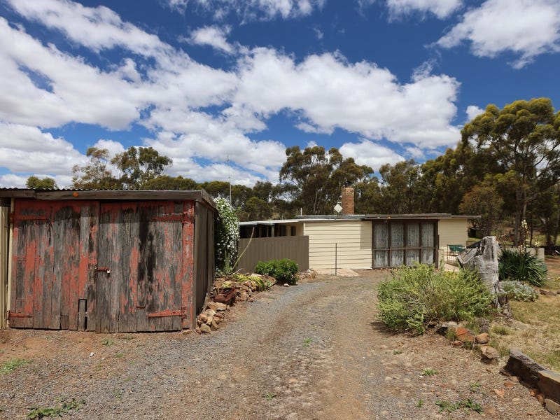61 Butterick Lane, Wedderburn, Vic 3518 Property Details