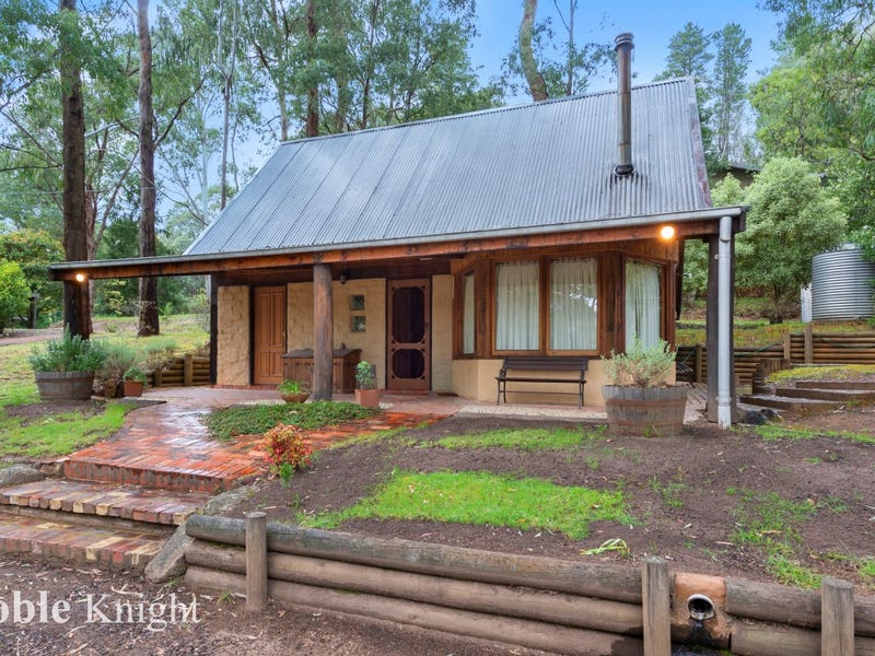 18 Rosella Street, Sawmill Settlement, VIC 3723