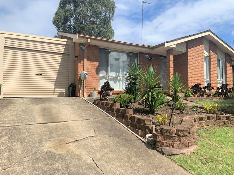 279 Welling Drive, Mount Annan, NSW 2567