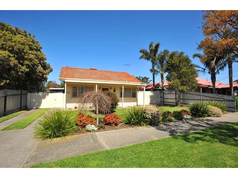 11 Junction Street, Newport, Vic 3015 Property Details