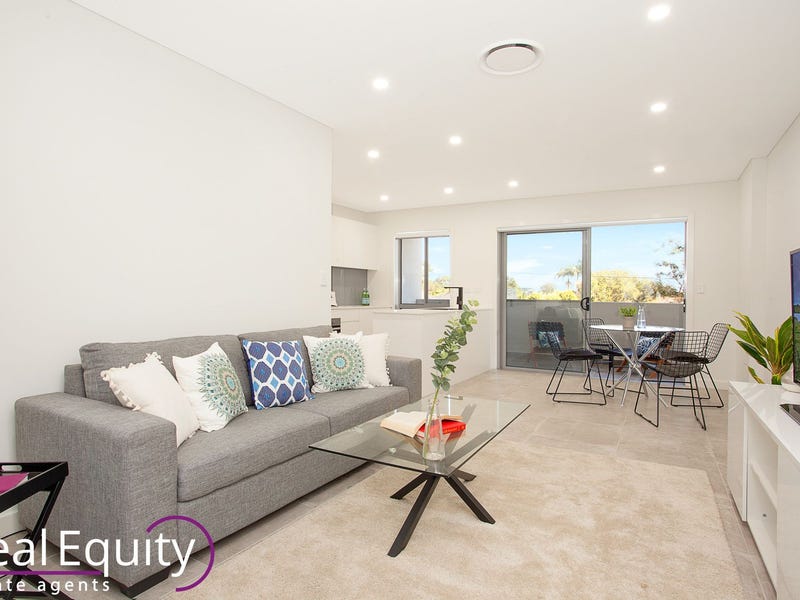 5/8082 Lucas Avenue, Moorebank, NSW 2170 Property Details